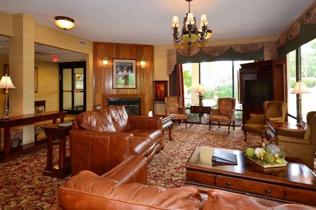 Surestay Plus Hotel By Best Western Southern Pines Pinehurst Exterior foto