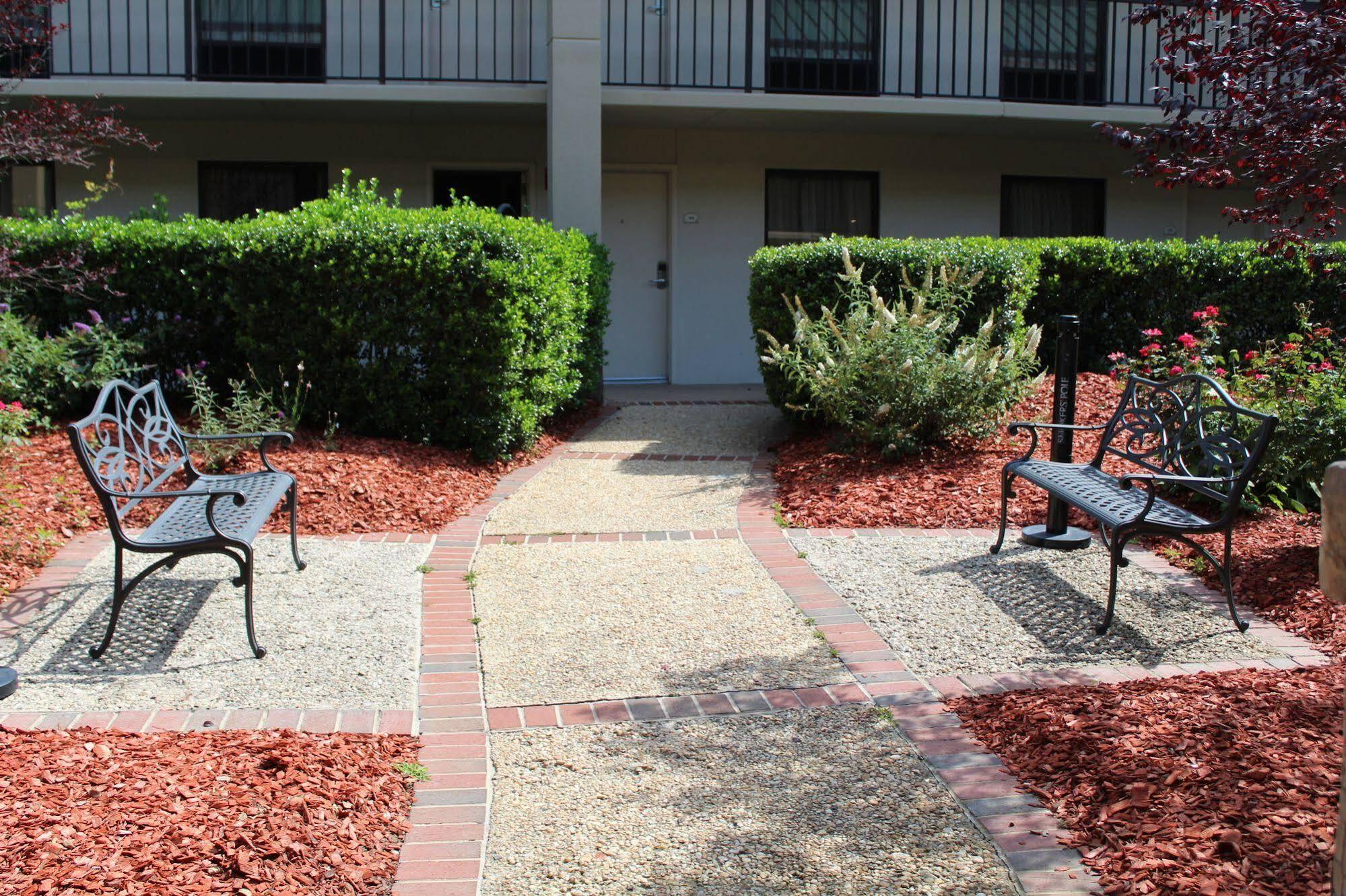 Surestay Plus Hotel By Best Western Southern Pines Pinehurst Exterior foto